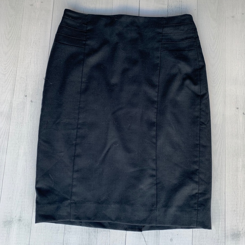 Women’s EUC Navy Pencil Skirt